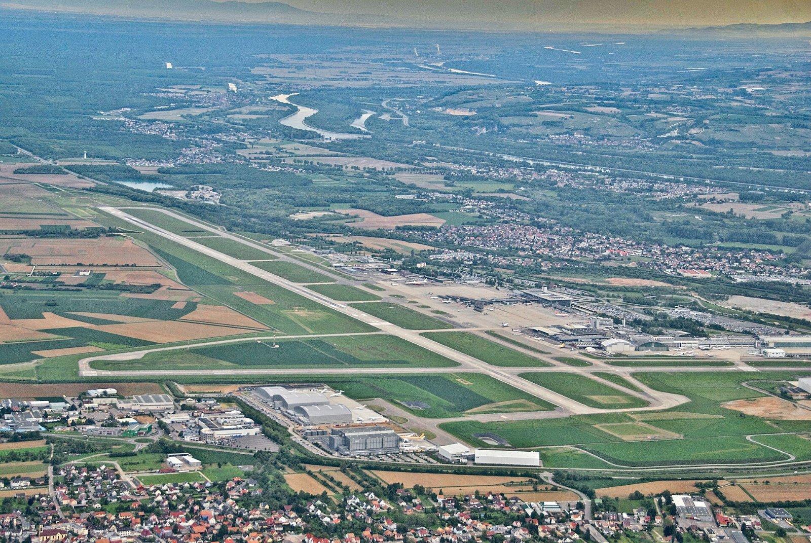 Transfer from Geneva to EuroAirport Basel-Mulhouse